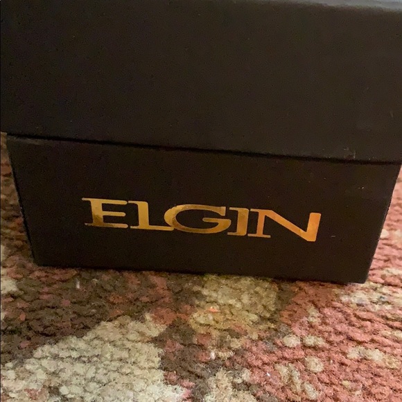 Elgin golden color set: watch and bracelet - Picture 4 of 4